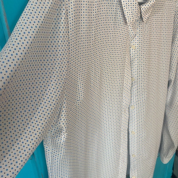 Banana Republic Button Up Collar Shirt - pattern Polka Dot - casual or office - - Picture 3 of 11
